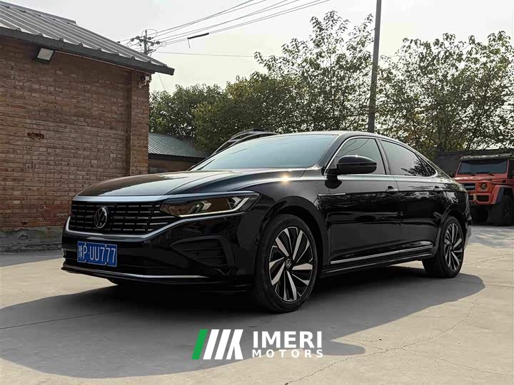 Volkswagen Passat 380TSI Dragon Ascendant Edition