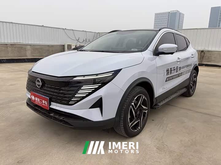 Nissan Qashqai Honor 2.0L CVT XV Premier Edition