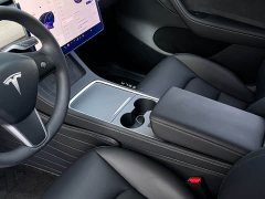Tesla Model Y Long Range All-Wheel Drive 3D7 - ფოტო 10