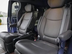 Toyota Grevias 2.5L Hybrid Flagship VIP Edition - ფოტო 14