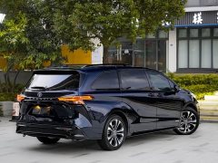 Toyota Grevias 2.5L Hybrid Flagship VIP Edition - ფოტო 6