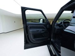 Land Rover Defender 2025 110 3.0T P400 X-Dynamic HSE - ფოტო 18