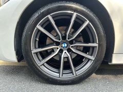 BMW 3 Series Facelift 320Li M Sport Package - ფოტო 9