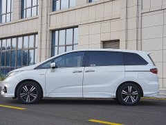Honda Odyssey 2.0L Sharp Premium Edition - ფოტო 3