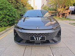 Changan UNI-V 1.5T Premium Edition - ფოტო 1