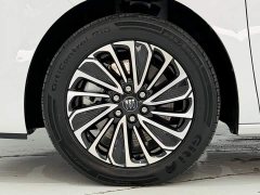 Buick GL8 New Energy Lusang Respect Edition - ფოტო 10