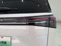 Buick GL8 New Energy Lusang Respect Edition - ფოტო 9
