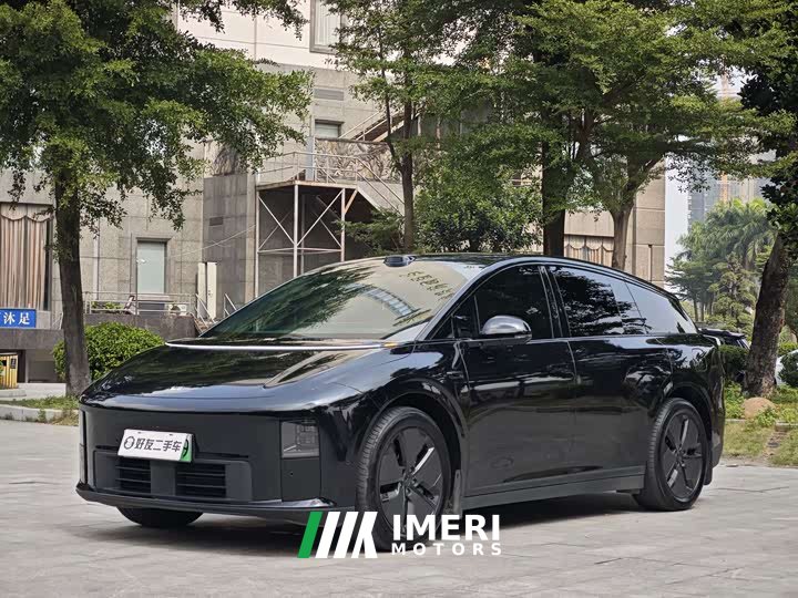Li Auto i6 Two-Wheel Drive Standard - ავტომობილი ჩინეთიდან