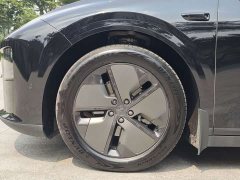 Li Auto i6 Two-Wheel Drive Standard - ფოტო 20