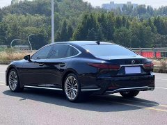 Lexus LS 500h Premium - ფოტო 7