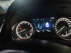 Toyota Camry 2.0G Luxury - ფოტო 8