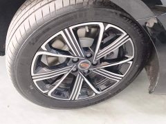 FAW Red Flag H5 PHEV 2025 170 Super Hybrid Edition - ფოტო 6