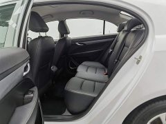 Geely Emgrand UP 1.5L CVT Comfort - ფოტო 15