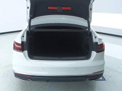 Audi A4L 40 TFSI Fashion Dynamic - ფოტო 4