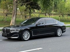 BMW 7 Series 730Li Luxury Package - ფოტო 1