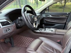 BMW 7 Series 730Li Luxury Package - ფოტო 12