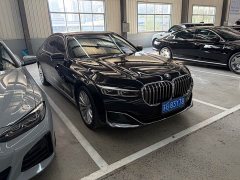 BMW 7 Series 730Li Luxury Package - ფოტო 2