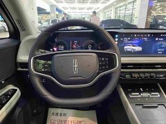 Lincoln Aviator 2.0T AWD Prestige Edition - ფოტო 11