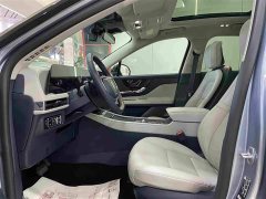Lincoln Aviator 2.0T AWD Prestige Edition - ფოტო 6