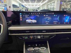 Lincoln Aviator 2.0T AWD Prestige Edition - ფოტო 9