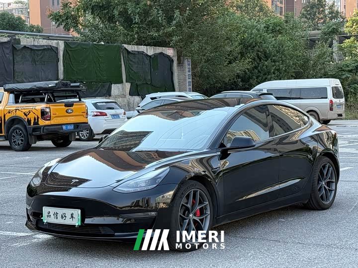Tesla Model 3 Performance All-Wheel Drive - ავტომობილი ჩინეთიდან