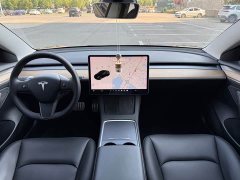 Tesla Model 3 Performance All-Wheel Drive - ფოტო 8