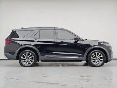 Ford Explorer 2023 EcoBoost 285 AWD Titanium 7-Seater - ფოტო 8