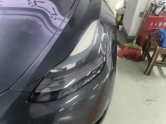 Tesla Model Y Rear-Wheel Drive - ფოტო 5