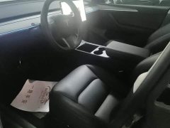 Tesla Model Y Rear-Wheel Drive - ფოტო 9