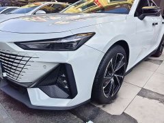 Changan UNI-V 2023 1.5T Premium - ფოტო 10