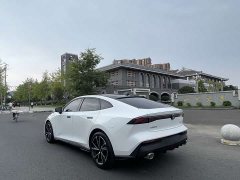 Changan UNI-V 2023 1.5T Premium - ფოტო 3