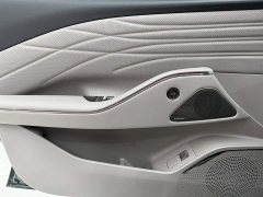Geely Galaxy Xingyao 8 130km EM-P Starship Edition - ფოტო 16