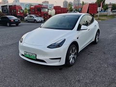 Tesla Model Y Rear-Wheel Drive - ფოტო 1