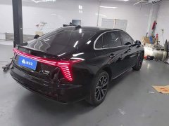 FAW Hongqi H5 PHEV 130 Super Hybrid Edition - ფოტო 3