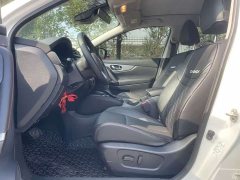 Nissan Qashqai 2.0L CVT XV Premium Luxury - ფოტო 4