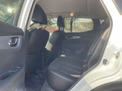 Nissan Qashqai 2.0L CVT XV Premium Luxury - ფოტო 6