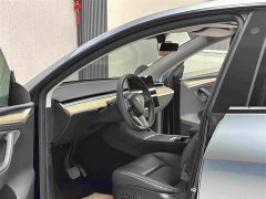 Tesla Model Y Long Range All-Wheel Drive - ფოტო 9