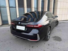 BMW i5 eDrive 35L Luxury Edition Premium Package - ფოტო 4