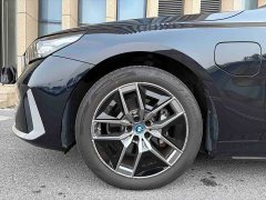 BMW i5 eDrive 35L Luxury Edition Premium Package - ფოტო 6