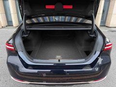 BMW i5 eDrive 35L Luxury Edition Premium Package - ფოტო 8
