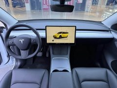 Tesla Model Y Rear-Wheel Drive - ფოტო 5