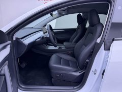 Tesla Model Y Rear-Wheel Drive - ფოტო 6