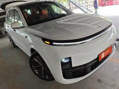 Li Auto L8 Ultra Smart Refresh Edition - ფოტო 4