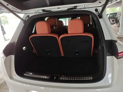 Li Auto L8 Ultra Smart Refresh Edition - ფოტო 9