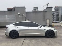 Tesla Model 3 2023 Long Range All-Wheel Drive - ფოტო 4