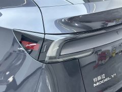Tesla Model Y Long Range All-Wheel Drive Launch Edition - ფოტო 12