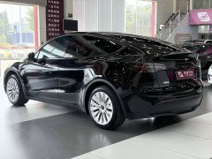 Tesla Model Y 2022 Facelift Rear-Wheel Drive - ფოტო 3
