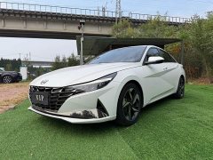 Hyundai Elantra 2022 1.5L CVT GLX Elite - ფოტო 1