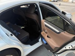 Lexus ES 200 Premium Edition - ფოტო 12
