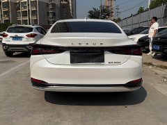 Lexus ES 200 Premium Edition - ფოტო 15